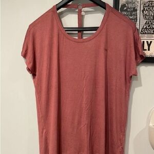 Maurices Tee Size Medium